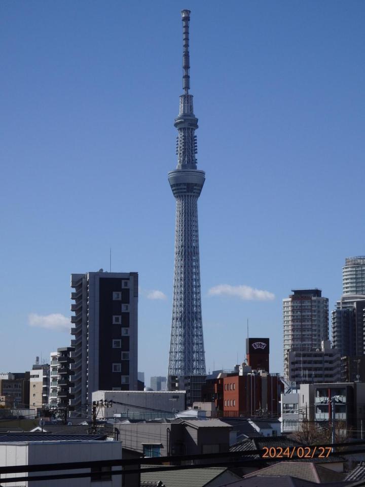 Skytreehotelー浅草まで電車乗車7分でスカイツリーまで電車乗車3分さらに空港から直通です12名までの一軒家の3ldkの7年で綺麗駐車場付